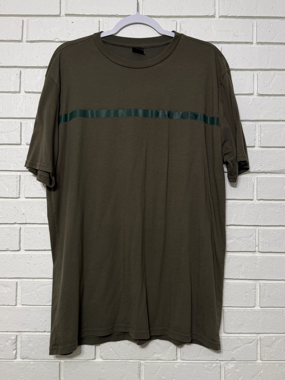 Oakley Regular Fit Graphic T-Shirt Men’s 2XL Olive Green Logo Tee